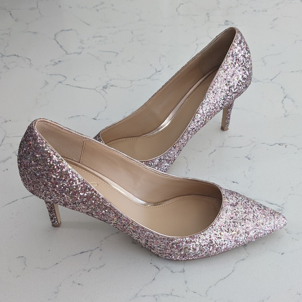 Jewel Badgley Mischka Azalea Pointed Toe Sequin Pump in Rose Gold Sz. 8.5
